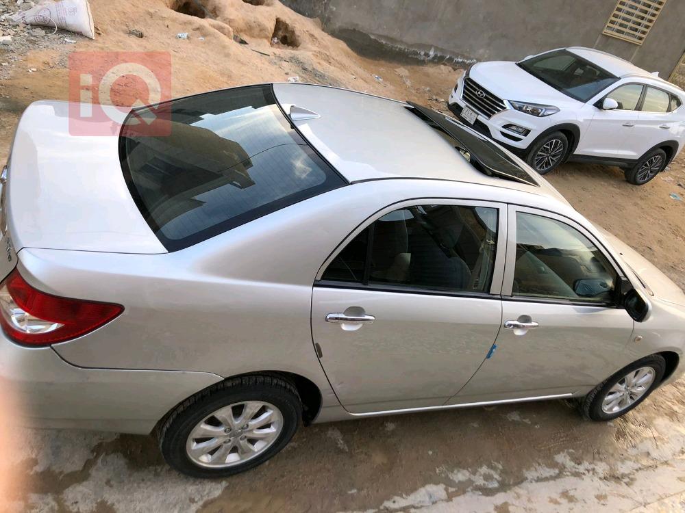 بي واي دي F3